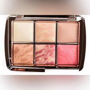 Hourglass Ambient Lighting Palette Volume 3